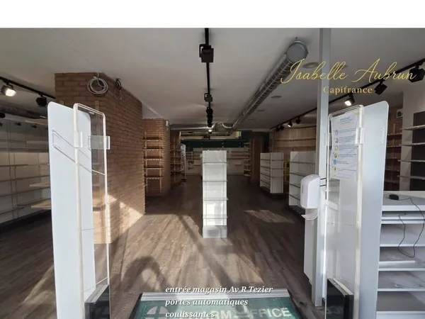 Local commercial 316 m²
