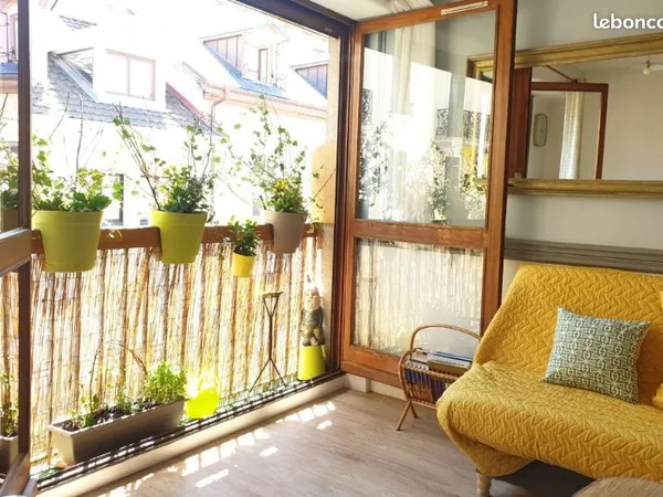 Appartement T2 Annecy centre 39m2 870+270