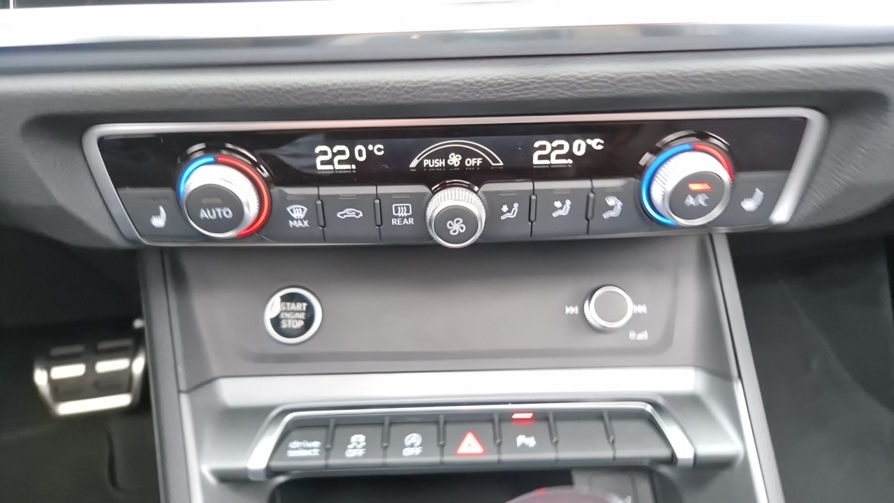 Audi Q3 Sportback 35 TFSI 150 ch S tronic 7 — photo 27