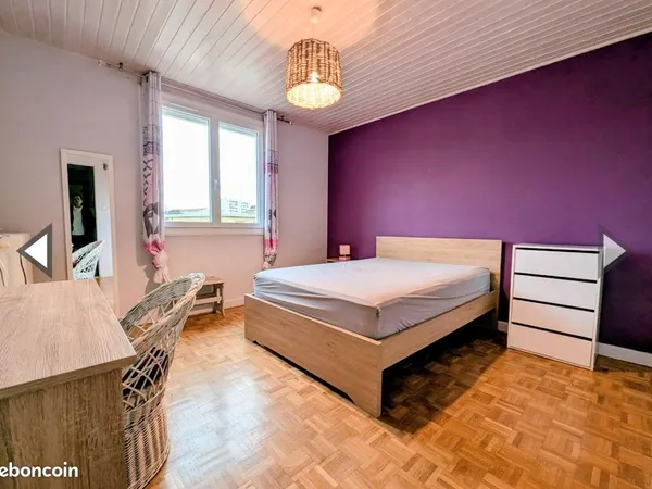 Chambre meublée à louer - valence