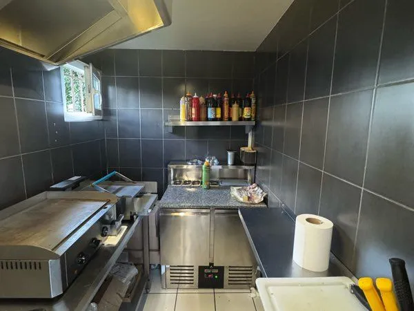 Commerce Vente Mondeville  65m² 65000€