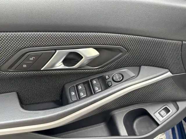 Bmw Serie 3 touring 318d 150 ch bva8 — photo 24