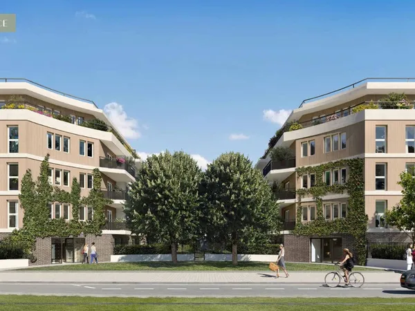 A VENDRE T4 AVEC BALCON SUR AVRILLE