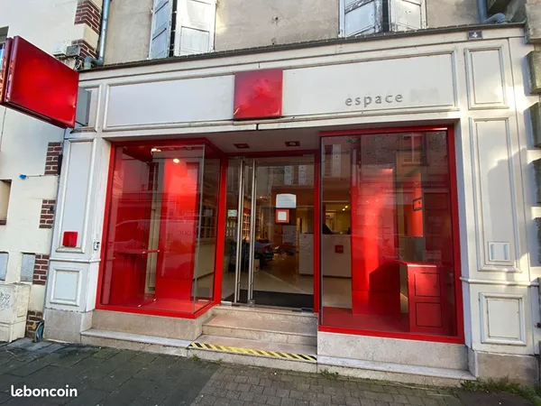 Local commercial 80 m² ARGENTAN