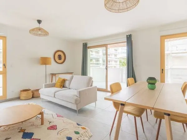 Appartement 4 pièces 92 m²