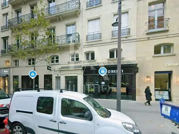 Local commercial 68 m² Paris 7ème