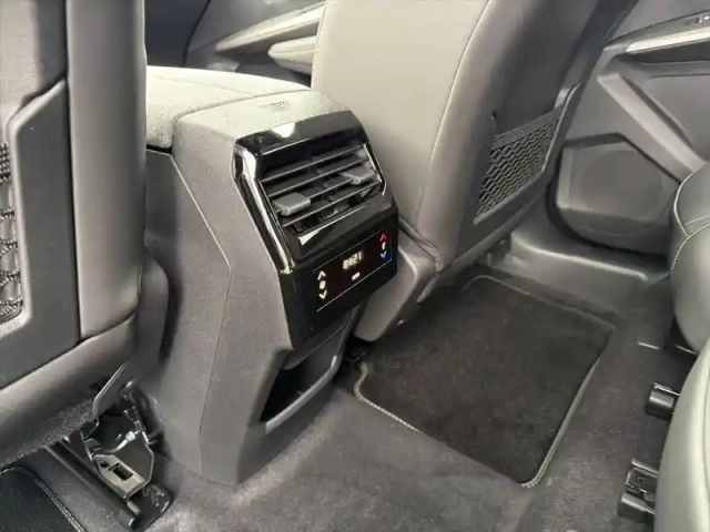 Peugeot 5008 hybrid 145 e-dcs6 — photo 67