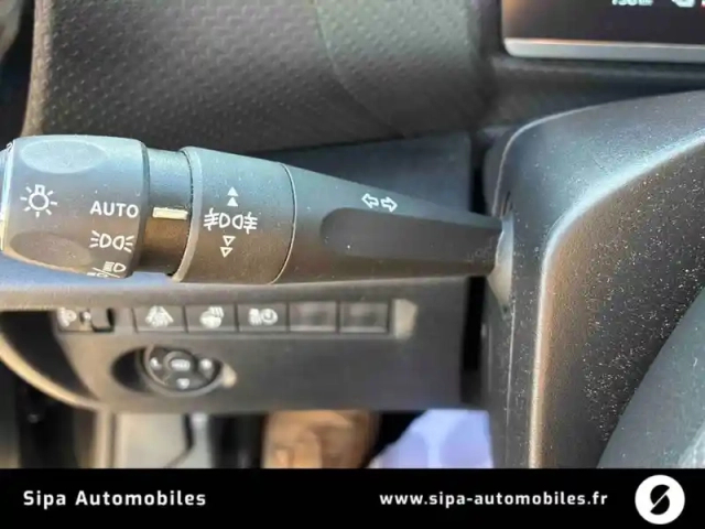 Citroën C4 e- 136 ch automatique — photo 20