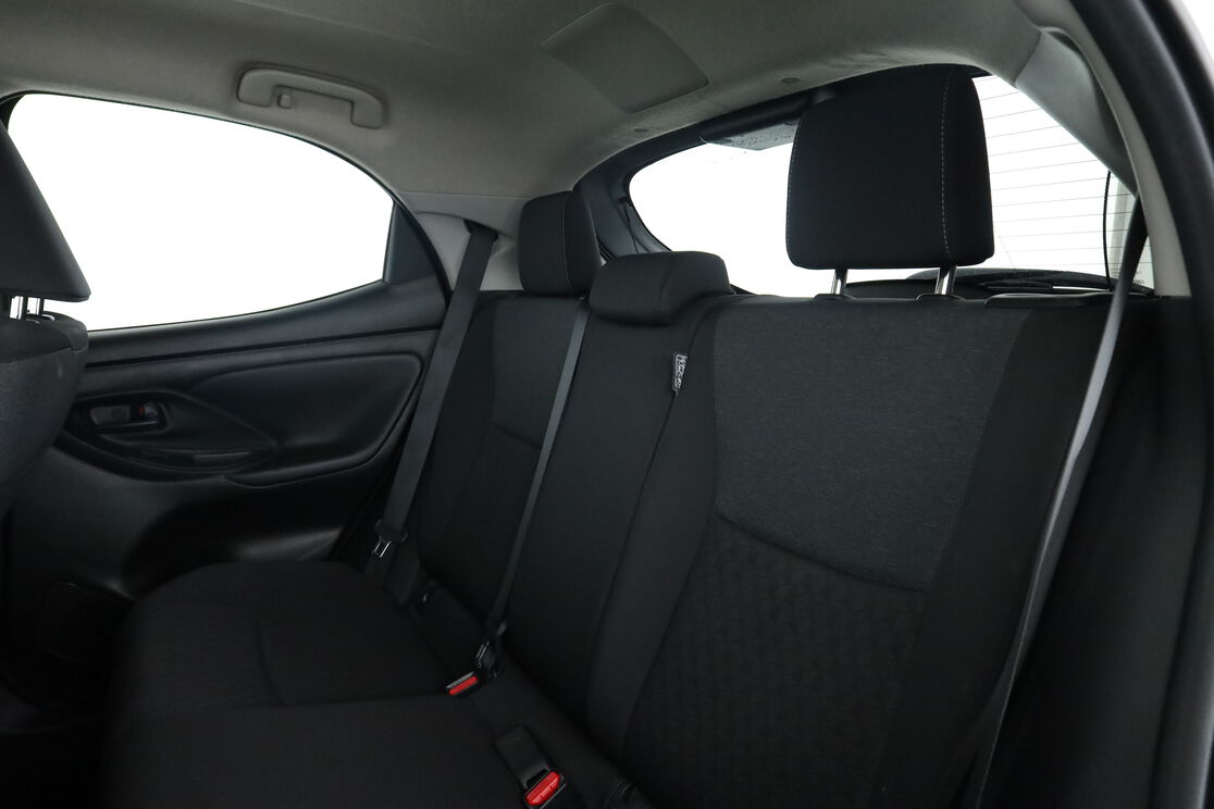 Toyota Yaris 1.5 Hybrid Design — photo 13