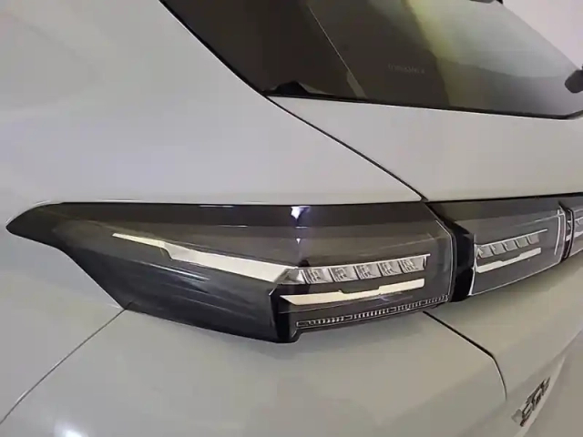 Peugeot 308 puretech 130ch s&amp;s eat8 — photo 7