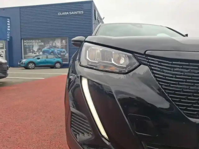 Peugeot 2008 puretech 100 s&amp;s bvm6 — photo 16
