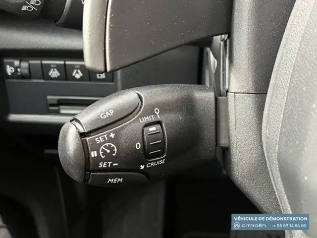 Citroën C5 Aircross hybride rechargeable 225 e-eat8 — photo 23