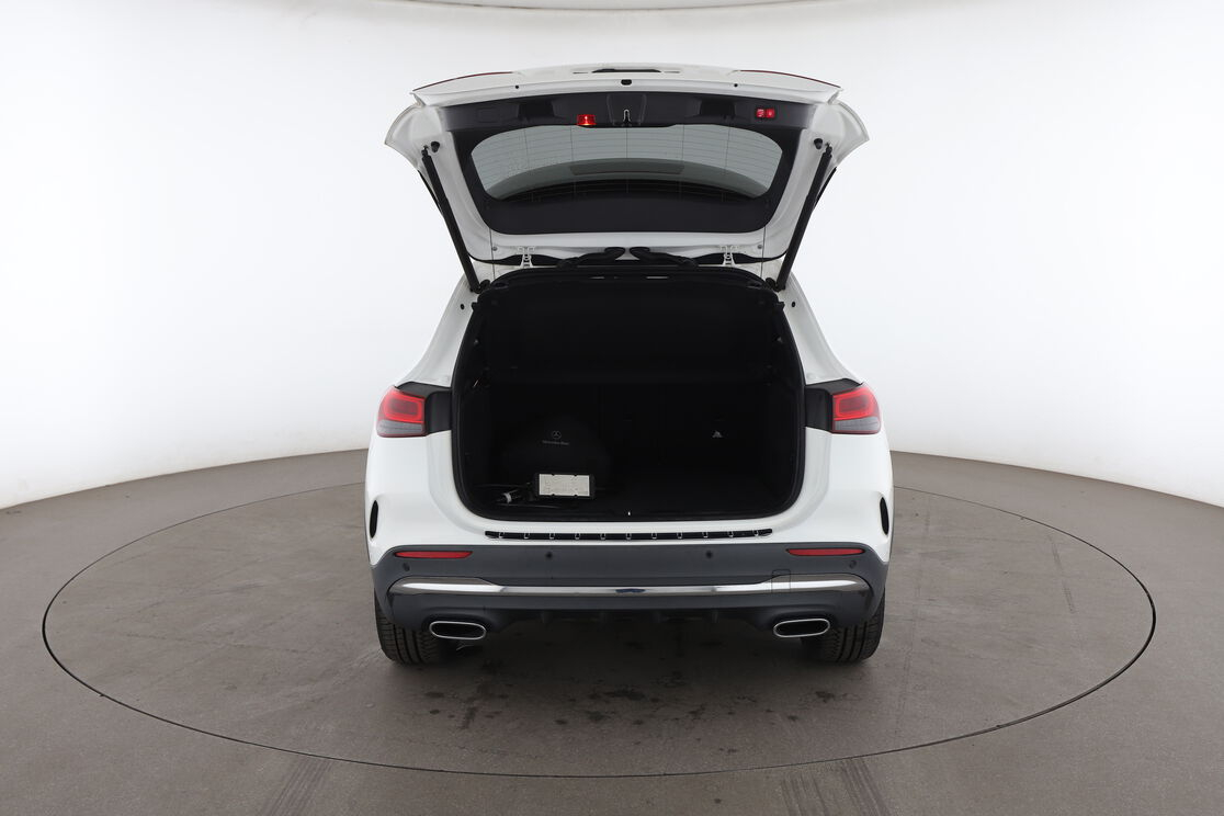 Mercedes-Benz GLA 250 e AMG Line 8G-DCT — photo 15