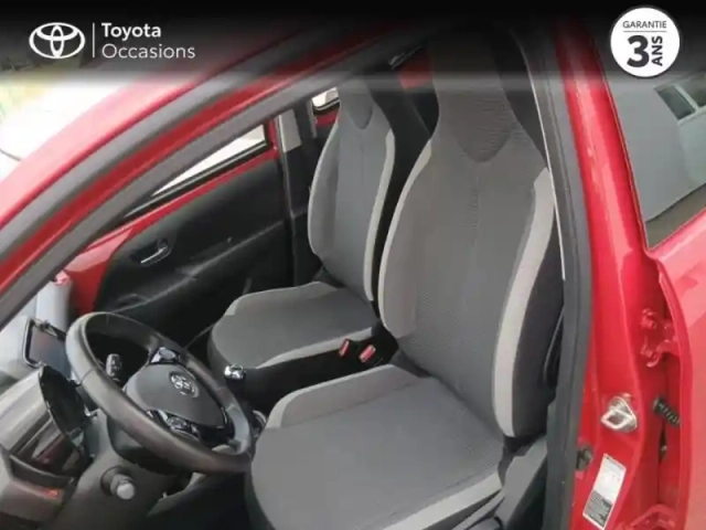 Toyota Aygo 1.0 vvt-i 72ch x-play 5p my20 — photo 11