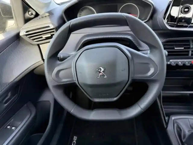 Peugeot 208 1.2 puretech 75ch s&amp;s like — photo 12