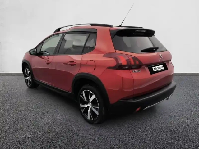 Peugeot 2008 1.2 puretech 110ch s&amp;s bvm5 — photo 30