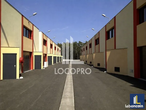 Local d'activité 338 m²