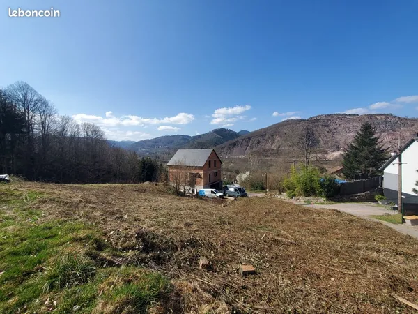 Terrain 1563 m² Russ
