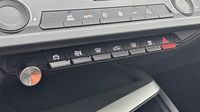 Peugeot 308 1.2 Hybrid 145ch Style e-DCS6 — photo 15