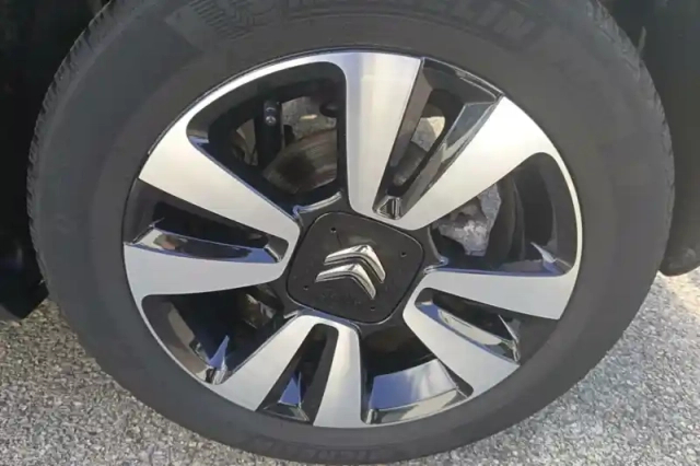 Citroën C3 puretech 110 s&amp;s bvm6 — photo 13