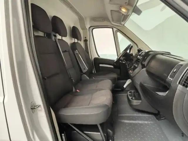 Peugeot Boxer fg l2h2 3.5 140 clim bluetooth radar interieur bois — photo 8