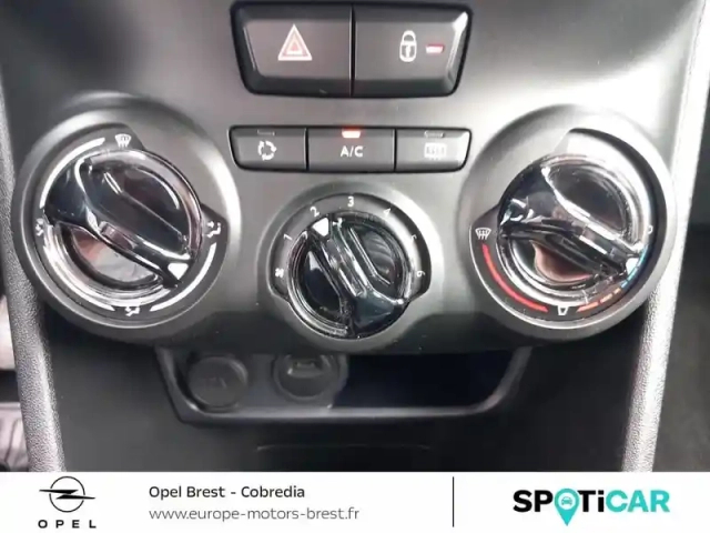 Peugeot 208 1.2 puretech 82ch style — photo 15