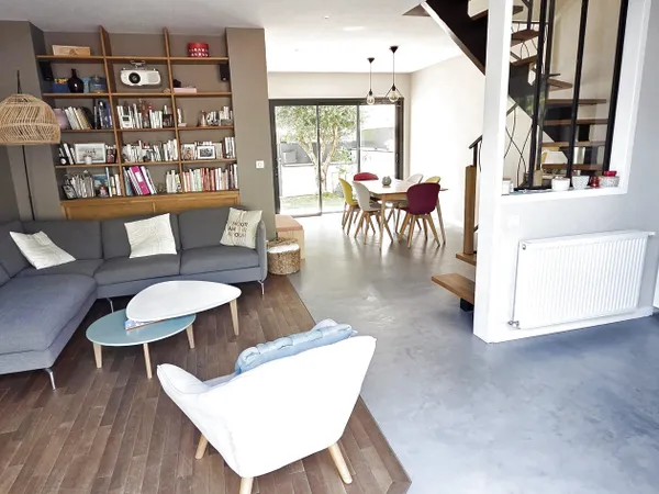 Belle maison récente avec jardin et garage - Proximité Borde