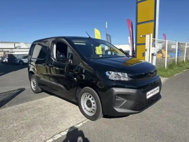 Opel Combo cargo m diesel 130ch automatique pack premium connect — photo 3