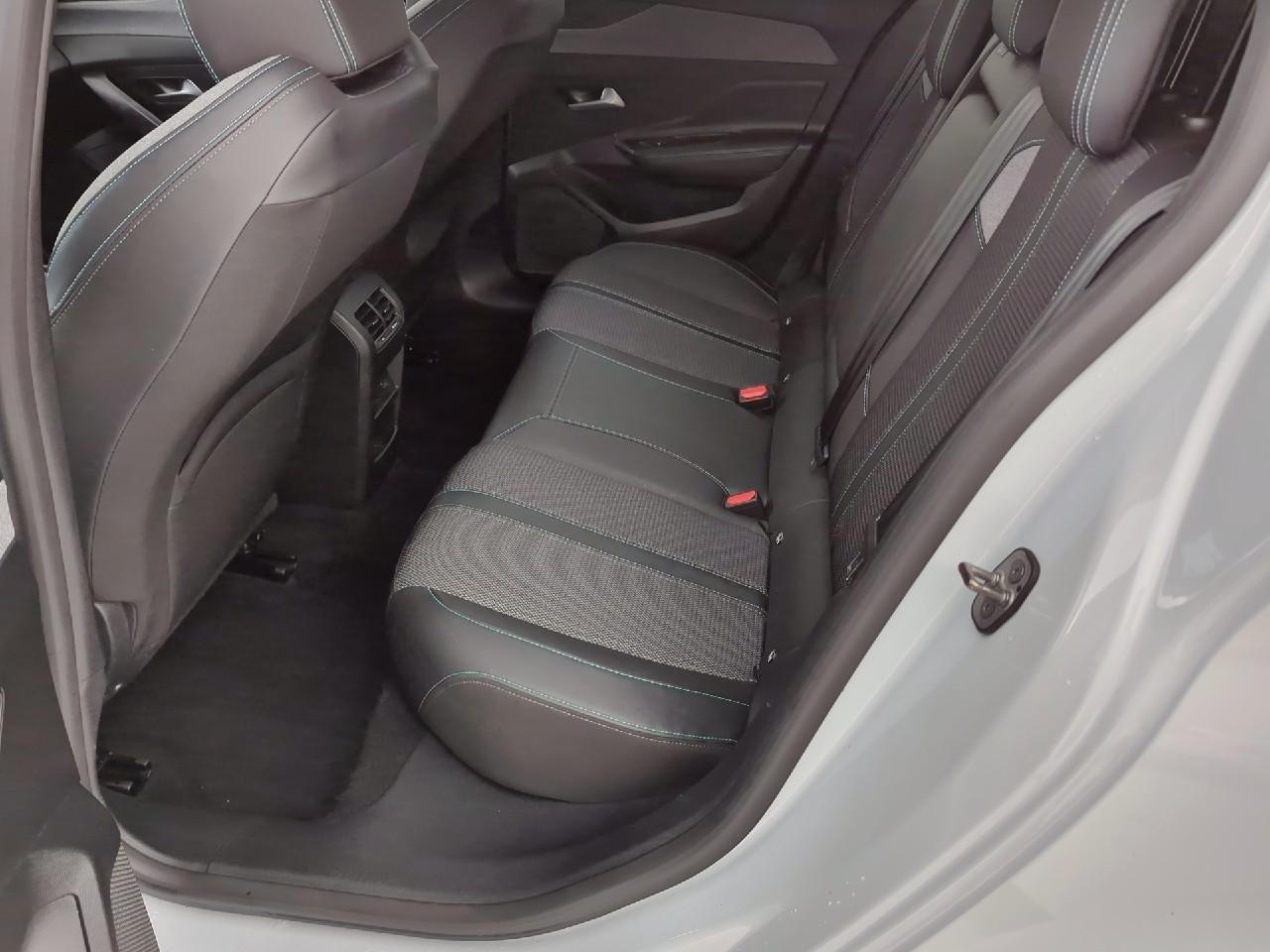 Peugeot 308 bluehdi 130ch s&s eat8 allure — photo 10