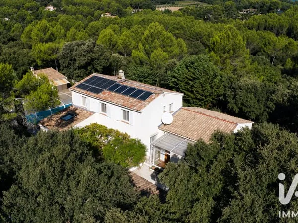 Maison 6 pièces 207 m²