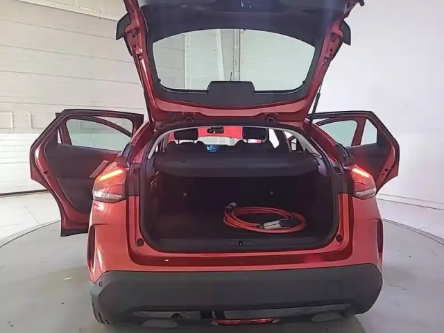 Citroën C4 e- 136 ch automatique — photo 27