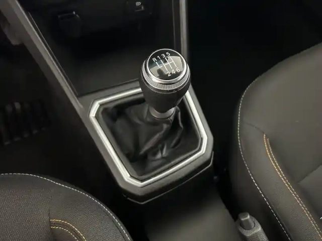 Dacia Sandero eco-g 100 — photo 31