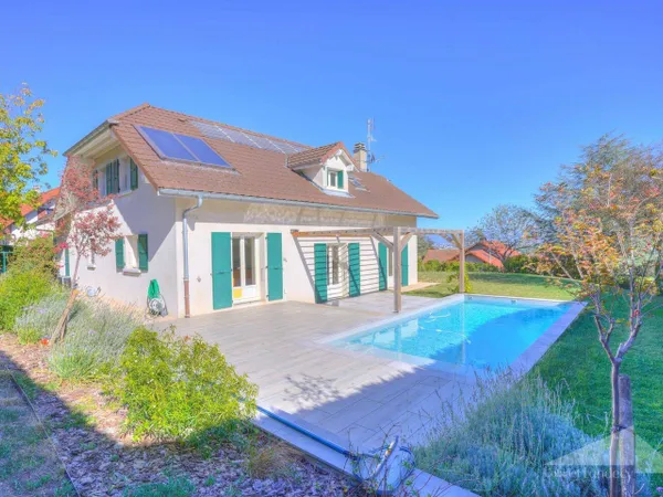Maison 6 pièces 177 m²