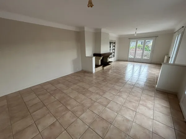 Appartement T5 dans quartier calme !