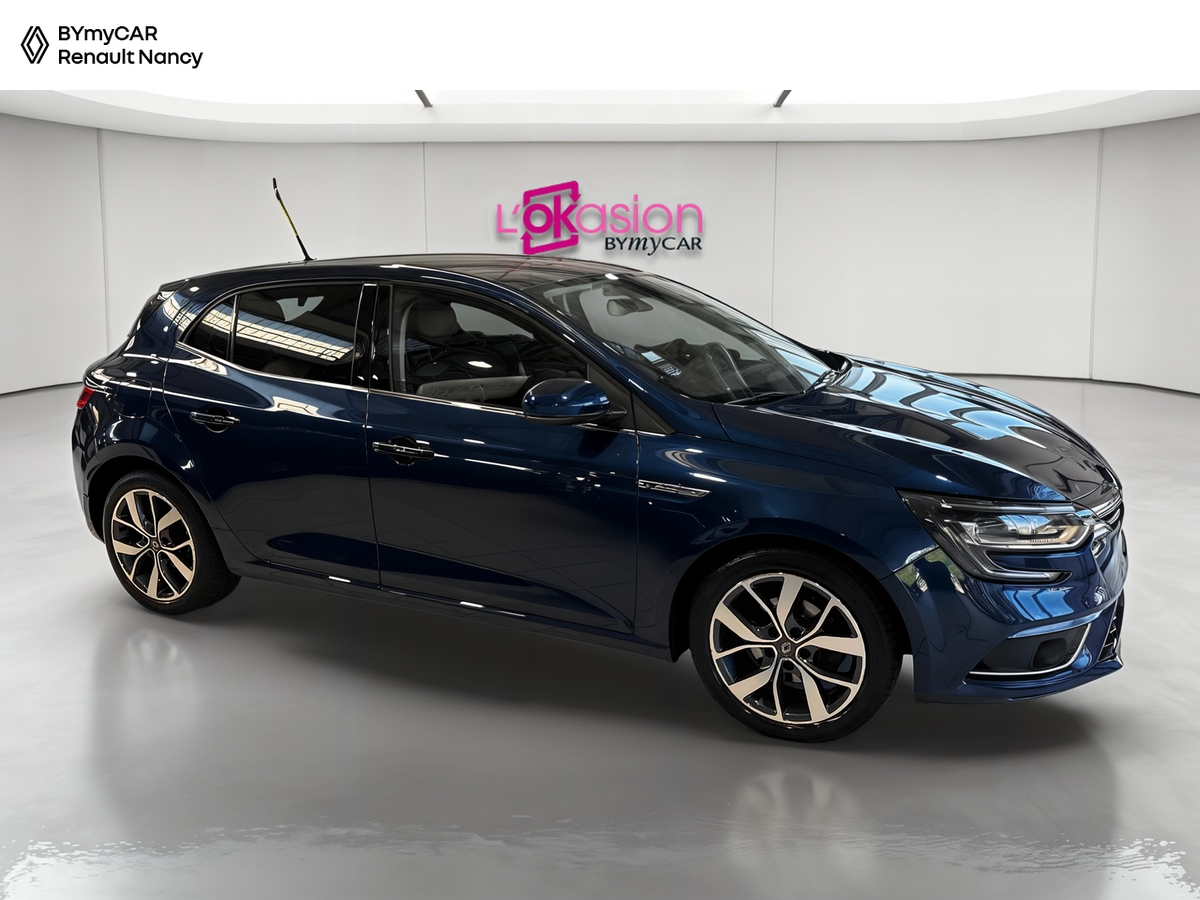 Renault Mégane IV Berline TCe 130 Energy — photo 6