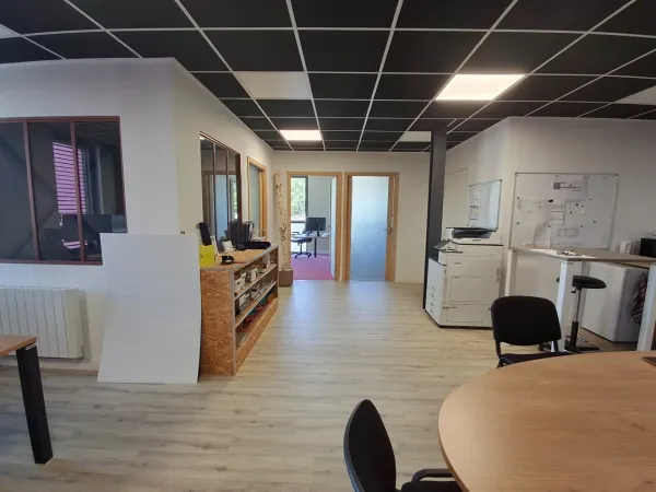 Bureaux 5 pièces 87 m²