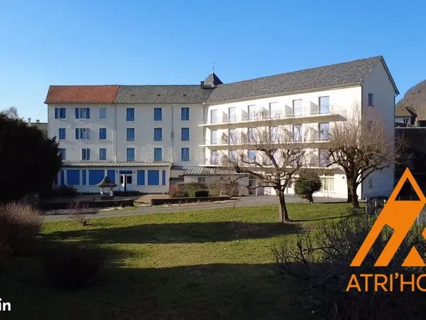 Fonds de commerce 4000 m² Vic-sur-Cère