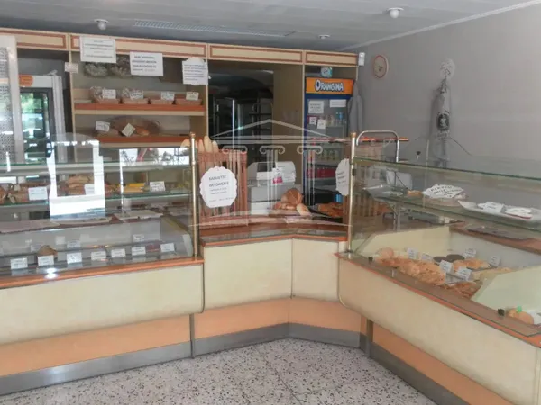 Bien immobilier de rendement Vente Sorgues 4p 238m² 199000€