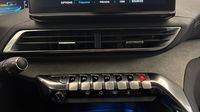 Peugeot 3008 HYBRID 225ch GT e-EAT8 — photo 19