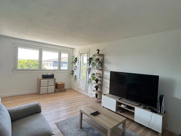 🏡 Grand Appartement 81 m² - T3/T4 Entièrement Rénové du Sol au Plafond