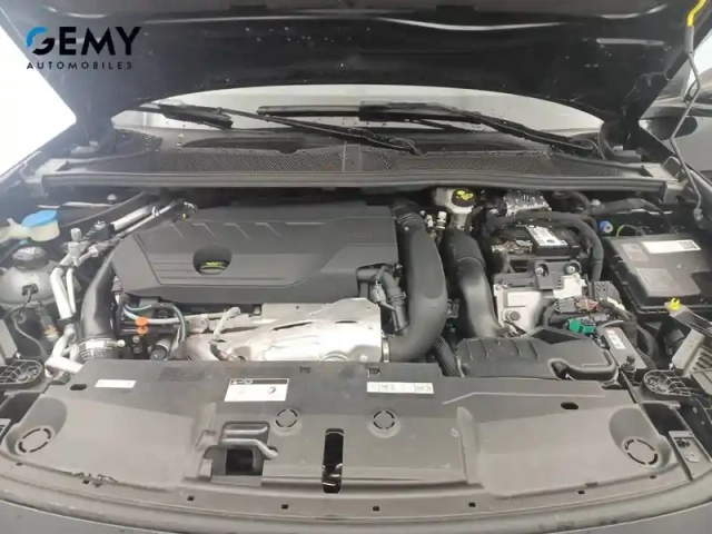 Peugeot 308 sw phev 180 e-eat8 — photo 16