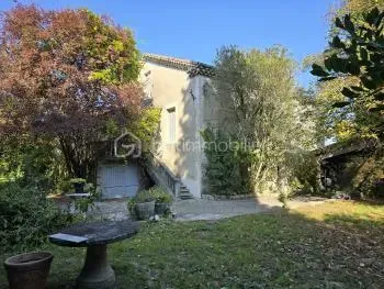 Maison 13 pièces 254 m²