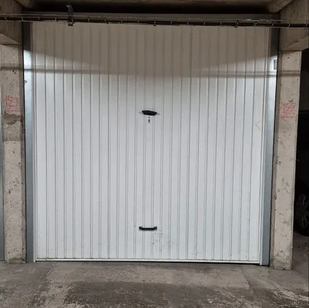 Garage box parking