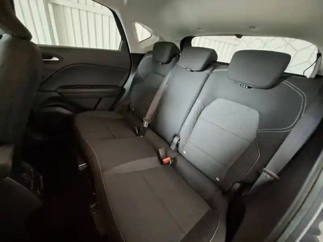 Renault Captur tce 90 — photo 20