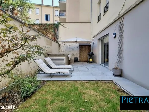 T3 au calme de 69m² + 57m² d'extérieurs - PMR - Garage double