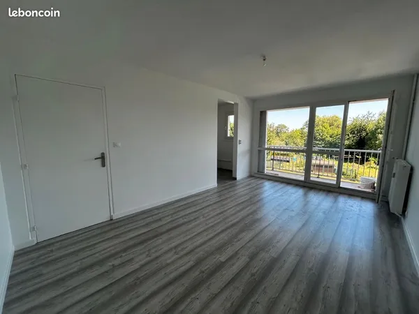 T 2 Luisant 40 m2 680euros CC
