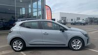 Renault Clio 1.6 E-Tech 145ch full hybrid Evolution - 24 — photo 4