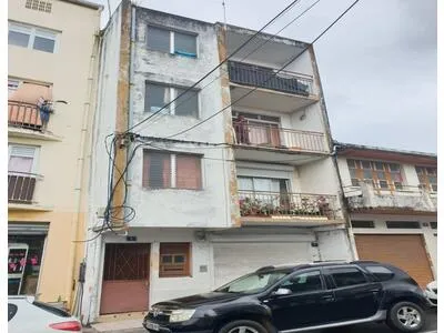 A VENDRE, lamentin , immeuble R+3 Mixte commerce et appartements
