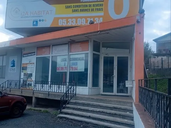 Local commercial 55 M2