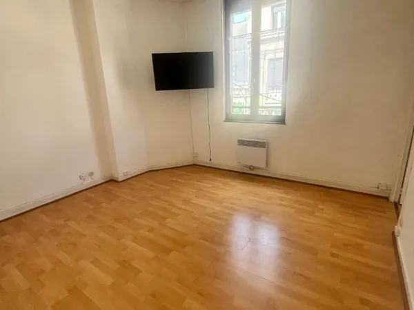 Appartement de 2 pièces à louer à Reims - Calme et idéalement situé !